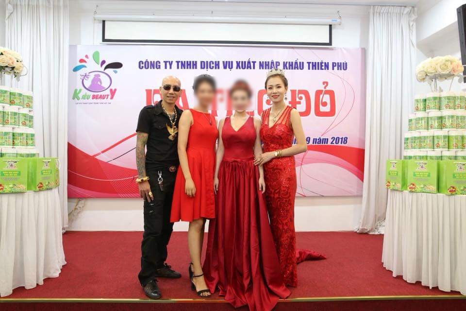 Vợ chồng Phú Lê công bố sản phẩm “thần dược”